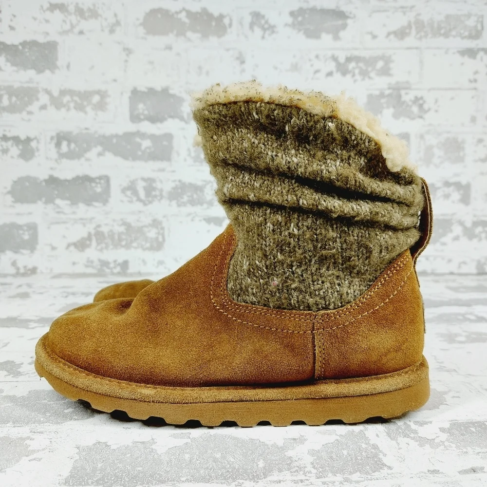 Bearpaw Virginia Brown Suede Round Toe Comfortable Flat Winter Snow Boots M712